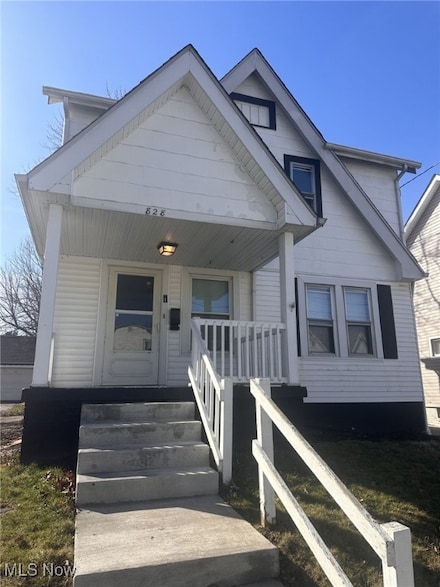 828 Marie Ave, Akron, OH 44314