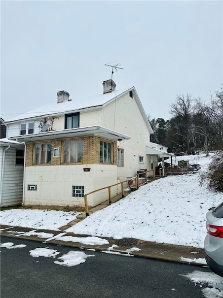 123 S Pine St, Ellsworth, PA 15331