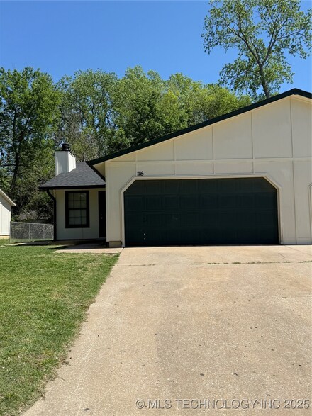 1107 N Narcissus Ave, Broken Arrow, OK 74012