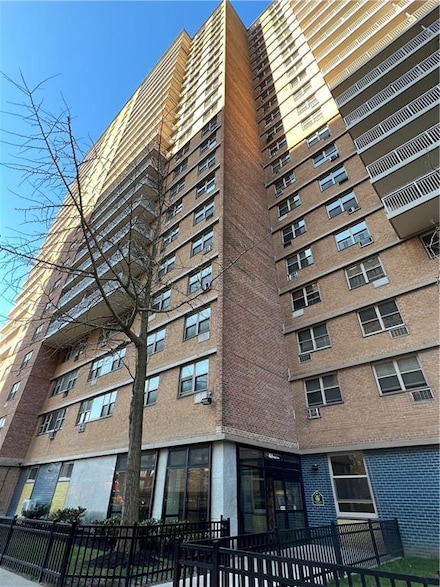 464 Neptune Ave Unit 2C, Brooklyn, NY 11224