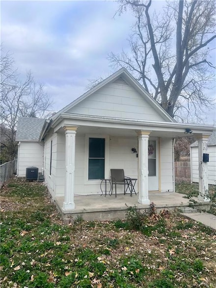 1020 Randolph St, Leavenworth, KS 66048