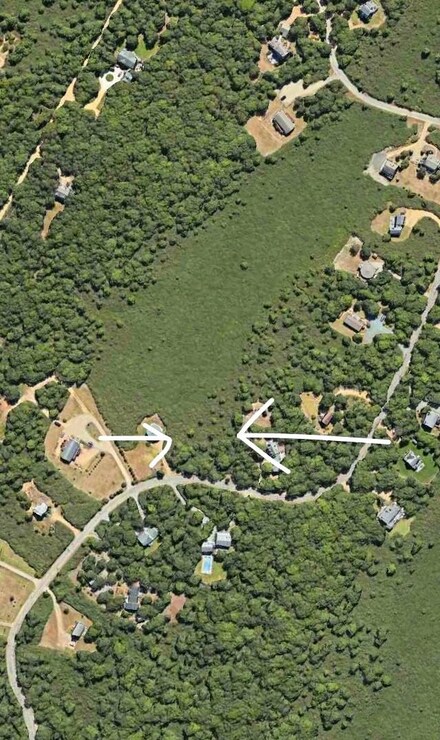 9 Coffins Field Rd, Edgartown, MA 02539