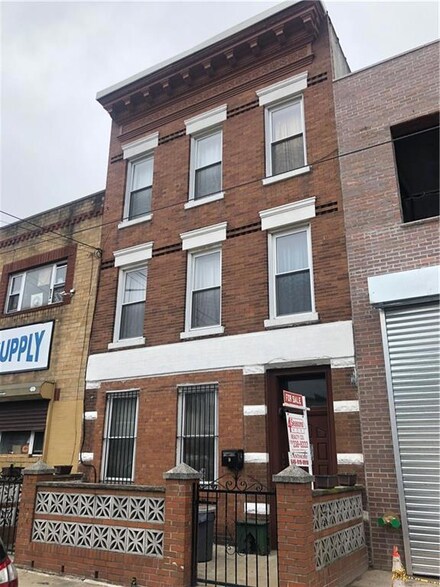 1146 60 St, Brooklyn, NY 11219