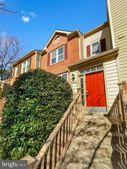 11791 Great Owl Cir, Reston, VA 20194