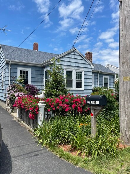 27 Munsey Ave, Swansea, MA 02777