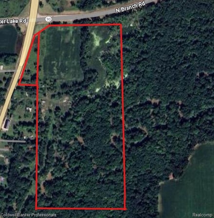 6438 N Lapeer Rd, Fostoria, MI 48435