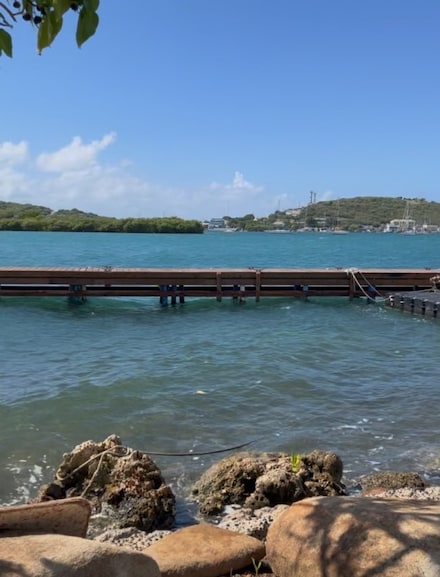 M-9 Amistad Bo Flamenco, Culebra, PR 00775