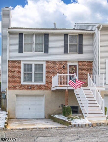 44 Cambridge E Unit 44, Oxford, NJ 07863