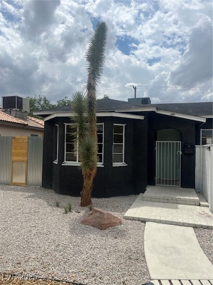 1228 S 9th St, Las Vegas, NV 89104