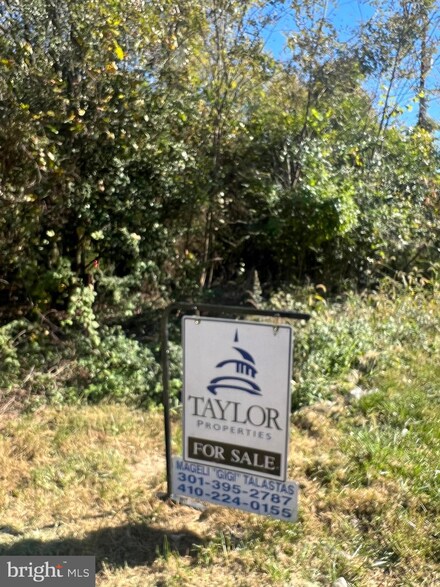 3814 Lumar Dr, Fort Washington, MD 20744