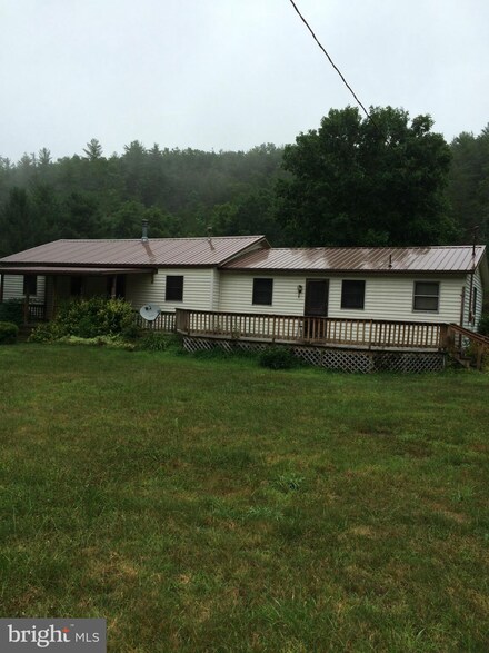 2059 Broad Run Rd, Brandywine, WV 26802