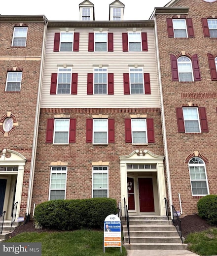 7136 Daniel John Dr, Elkridge, MD 21075