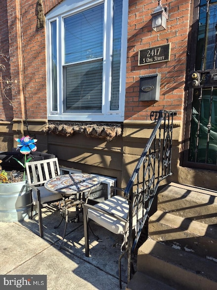 2417 S Opal St, Philadelphia, PA 19145