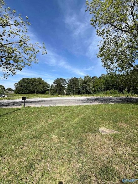 2692 U S 431, Boaz, AL 35957