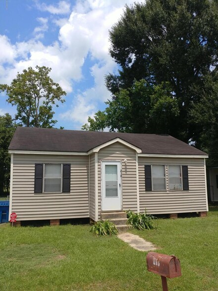 218 Longview Dr, Lafayette, LA 70506