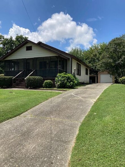 408 Bailey Ave, Dalton, GA 30721