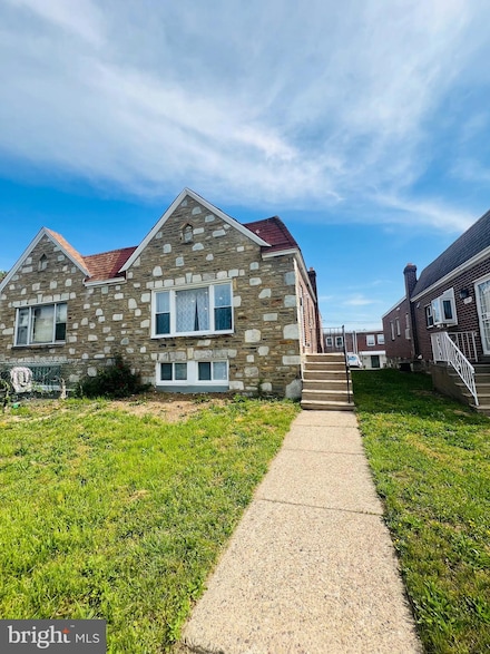 2303 Oakmont St, Philadelphia, PA 19152