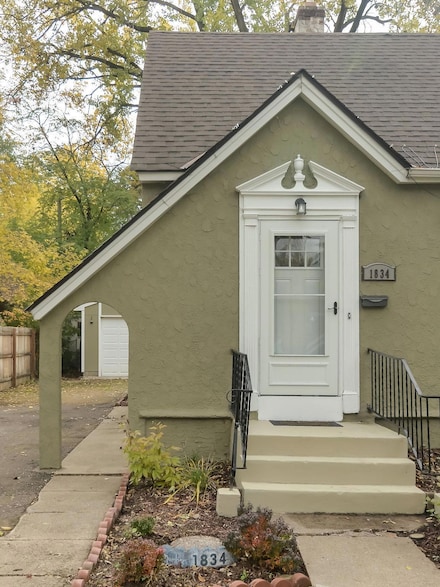 1834 4th St, Saint Paul, MN 55110
