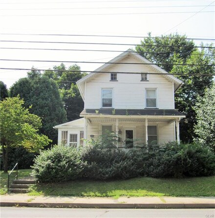 211 W Central Ave, Bangor, PA 18013