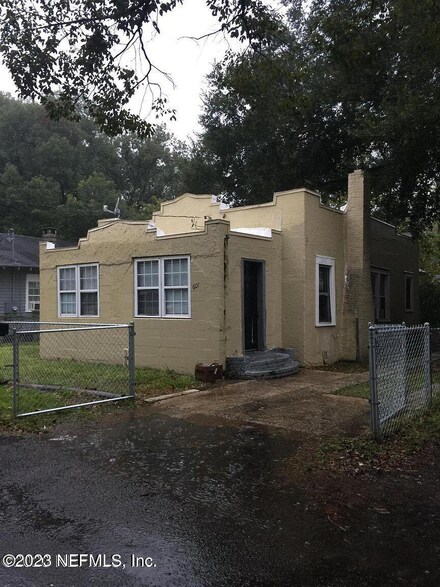 607 E 60th St, Jacksonville, FL 32208