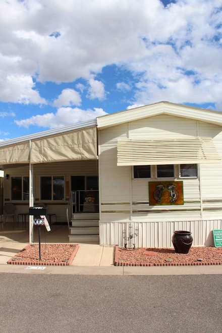 303 N Lindsay Rd Unit W-13, Mesa, AZ 85213