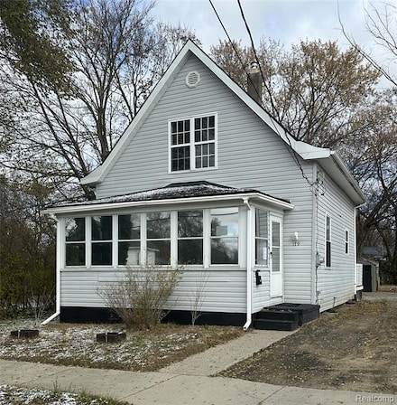 179 Lake St, Pontiac, MI 48341