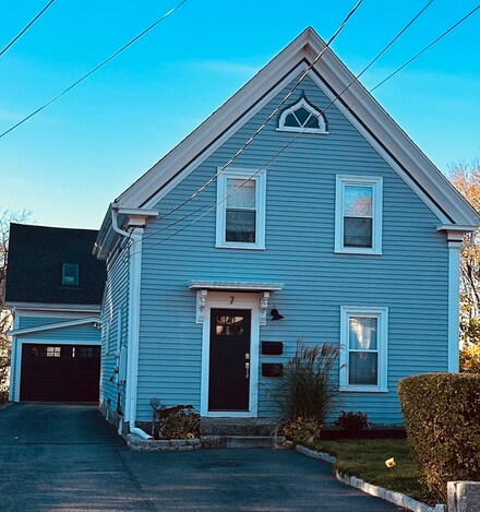 7 Stanwood St, Gloucester, MA 01930