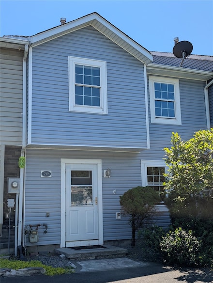 219 Blake Rd, Maybrook, NY 12543