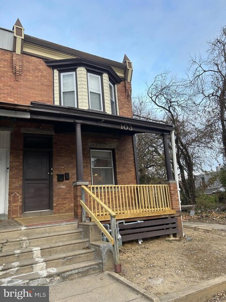 103 Greenway Ave, Darby, PA 19023