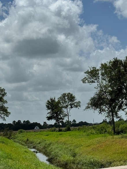 5225 Fenske Ln, Needville, TX 77461