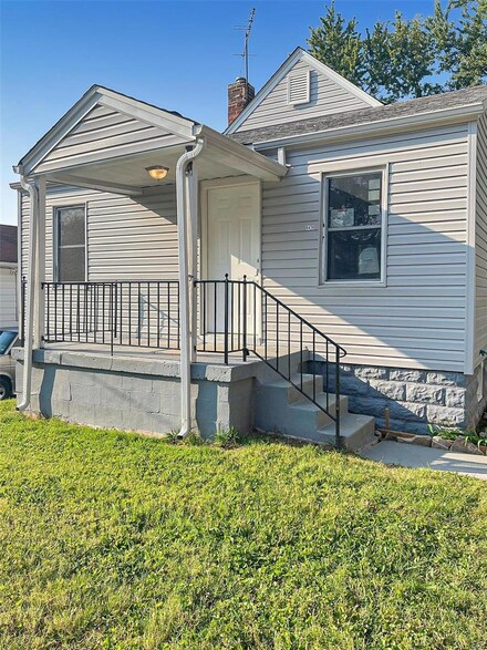 9429 Muriel Ave, Saint Louis, MO 63114