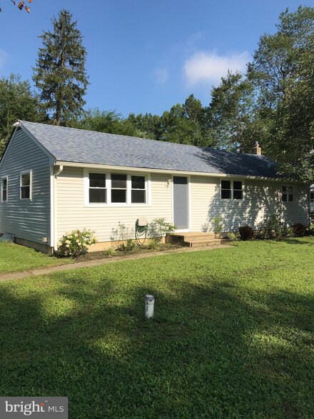 2942 S Union Rd, Vineland, NJ 08361