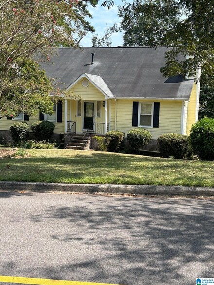 4916 Nottingham Ln, Birmingham, AL 35223