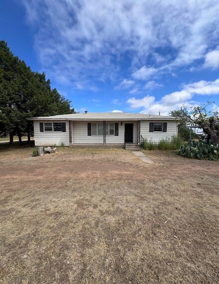 1312 Culpepper Ave, Wilson, TX 79381