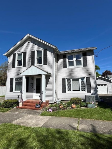 404 7th St, Watkins Glen, NY 14891