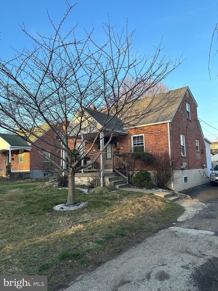 119 Folcroft Ave, Folcroft, PA 19032