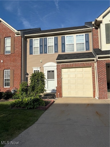 104 Marble Ct, Berea, OH 44017