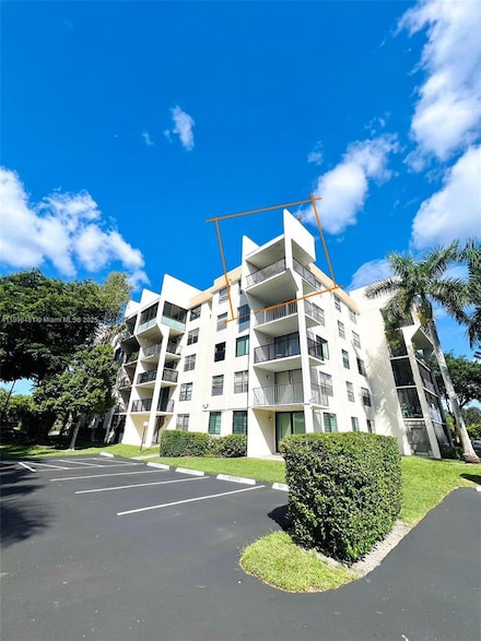 6190 Woodlands Blvd Unit 517, Tamarac, FL 33319