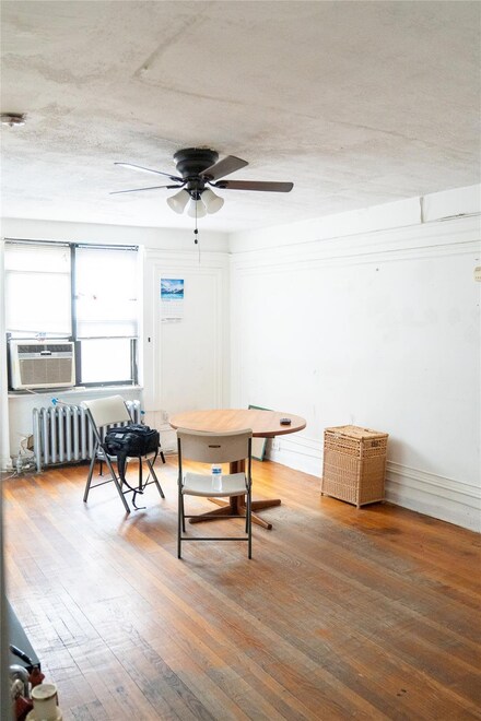42-02 Layton St Unit 609, Elmhurst, NY 11373