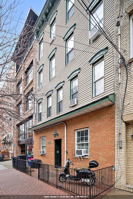 410 Adams St Unit 2L, Hoboken, NJ 07030