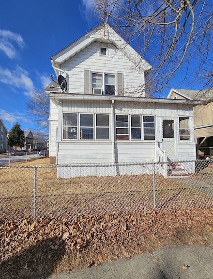42 Washington St, Wallingford, CT 06492