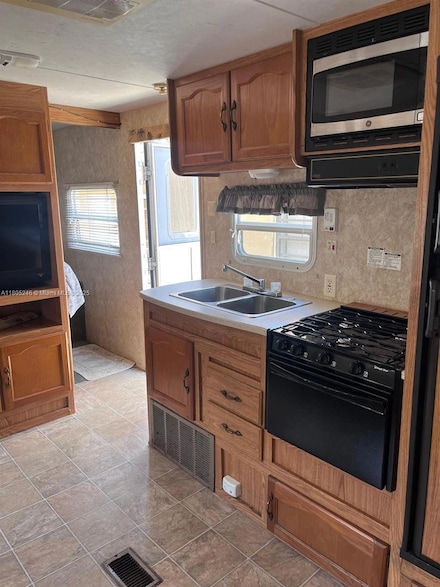 633 NW 1st St Unit 4, Homestead, FL 33034