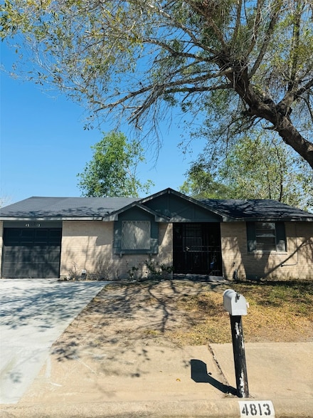 4813 E Ridge Creek Dr, Houston, TX 77053