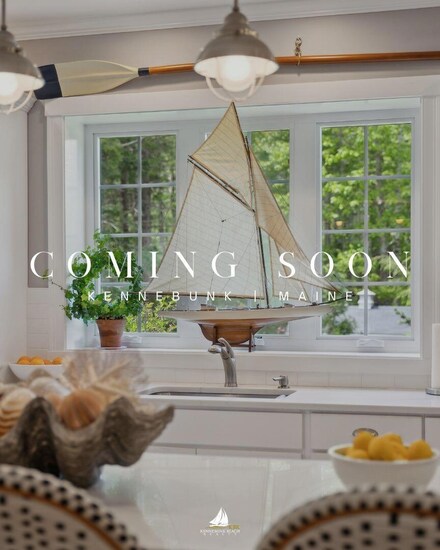 18 Forest Hill Ln, Kennebunk, ME 04043