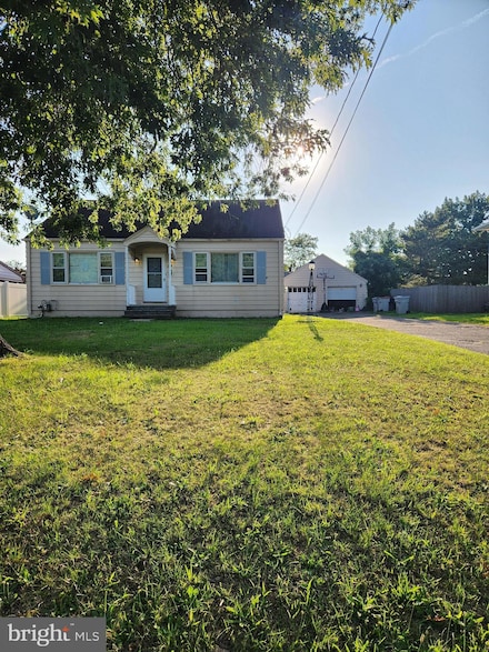 704 S Valley Ave, Vineland, NJ 08360