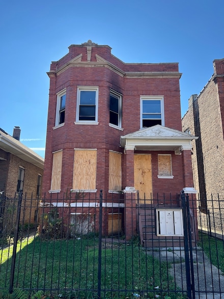 4205 W Cullerton St, Chicago, IL 60623