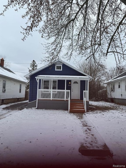 1205 Hughes Ave, Flint, MI 48503