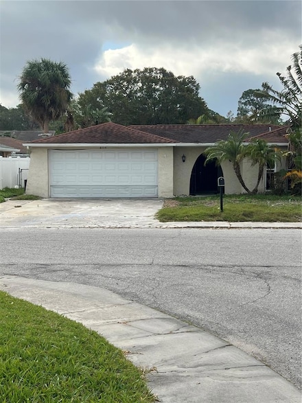 6114 Seabreeze Dr, Port Richey, FL 34668