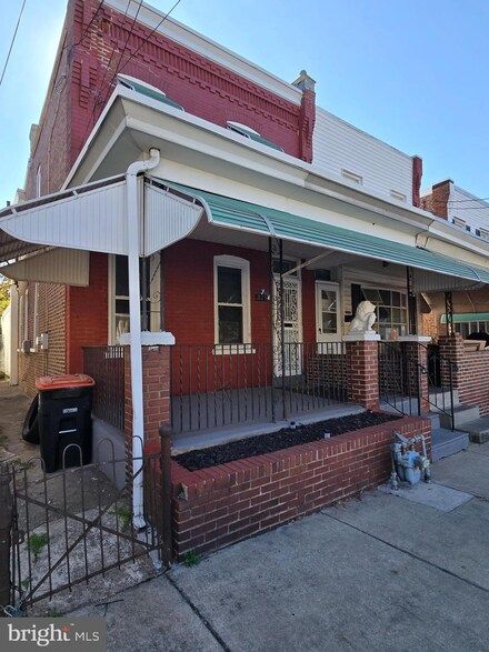 1825 W 4th St, Chester, PA 19013