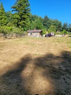 2517 Loop Rd, Fortuna, CA 95540